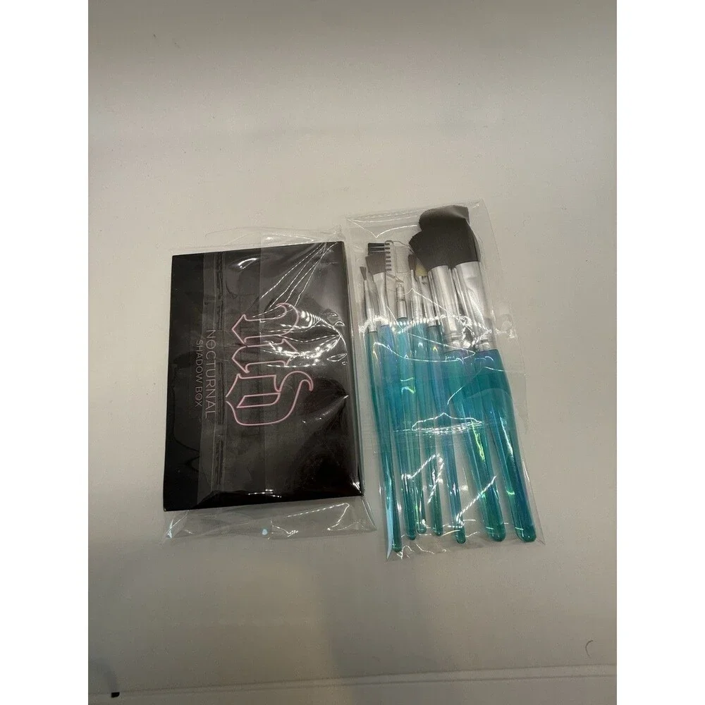 Urban‎ Decay Eyeshadow Palette Nocturnal Shadow Box & 7 Brushes Blue Read Descrp